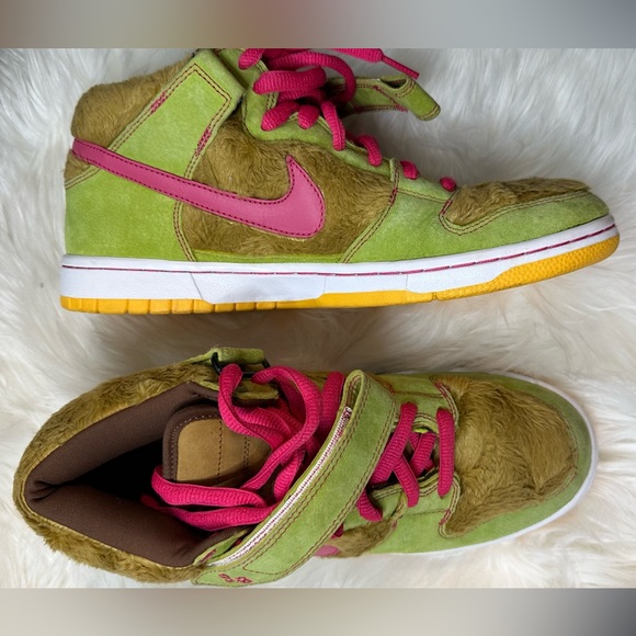 Nike Other - Nike Vibrant Green and Pink High-Tops